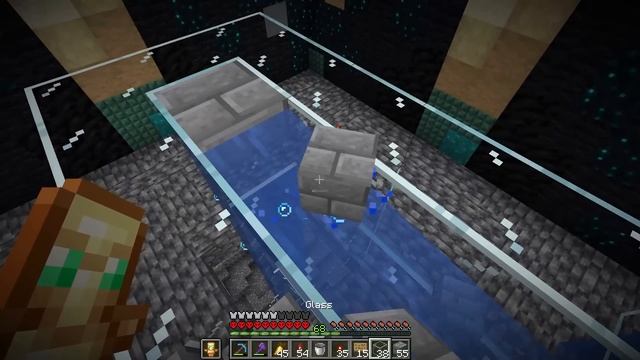 I Built a WARDEN FACTORY in Minecraft Hardcore смотреть онлайн