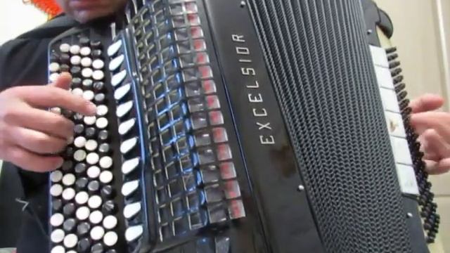 Vittorio Monti "Chardash" Albert Diachenko (button accordion) смотреть онлайн