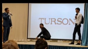 Прикольное шуточное поздравление- сценка  "Показ моды"