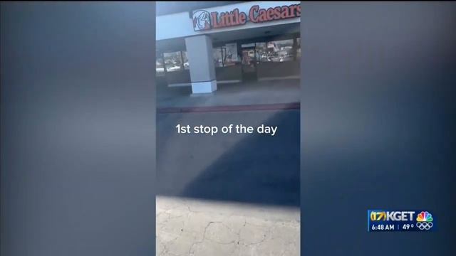 Florida man goes viral for exploring Kern смотреть онлайн