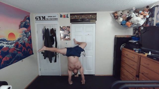 Trying to climb blocks! смотреть онлайн
