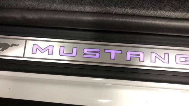 2016 Mustang GT Premium Navigation Carbon Fibre Stripes Munro Motors смотреть онлайн