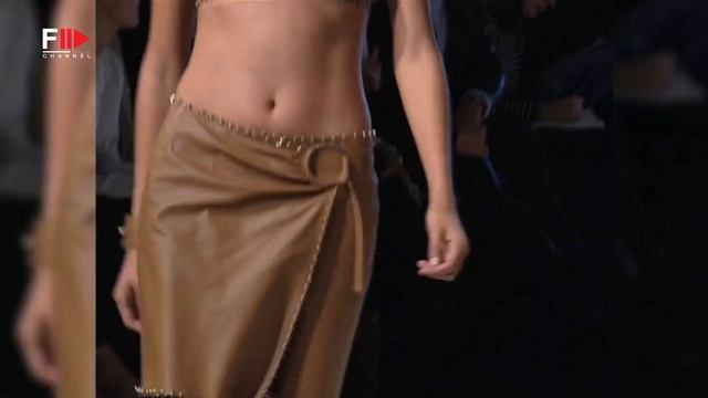 2000's Icon | CAROLINE RIBEIRO | Fashion Channel смотреть онлайн