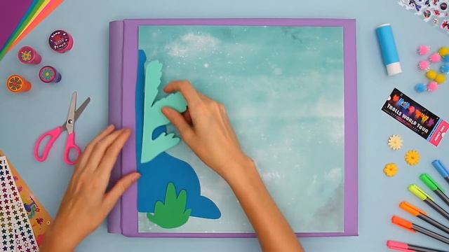 Розочка превращается в королеву рока | АЛЬБОМ ИСТОРИЙ ТРОЛЛЕЙ смотреть онлайн