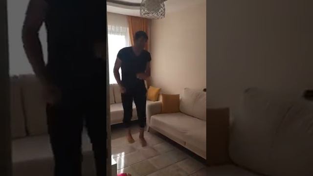 Eylül Ile  Bakkal Amca