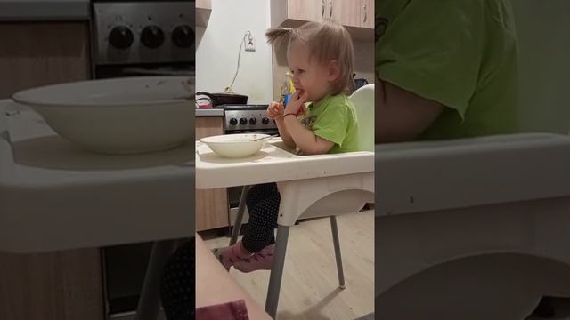 зачем нужна ложка, когда есть руки смотреть онлайн