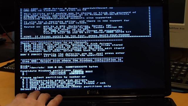 How to Remove Windows (XP / Vista / 7) Passwords - With Commentary! смотреть онлайн