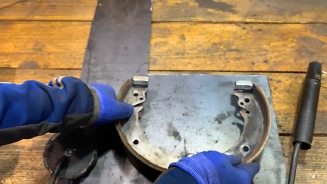 Как сделать струбцину из автомобильной тормозной колодки !?! Своими руками !!! смотреть онлайн