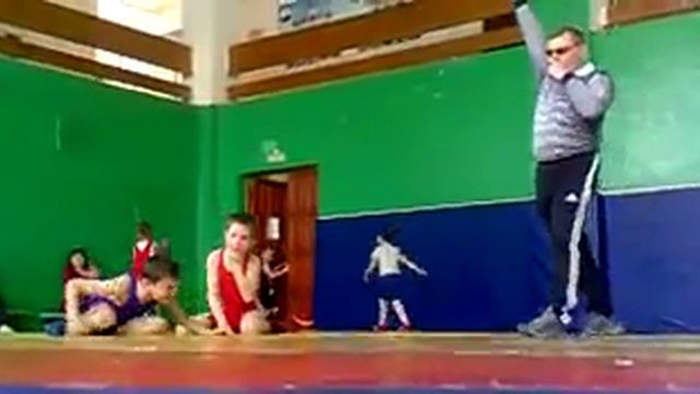 Малой не понял что сам только что сделал смотреть онлайн