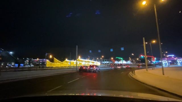 ПО УЛИЦАМ Казани/ НОВОГОДНИЕ иллюминации смотреть онлайн