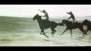 Щорс, шел под красным знаменем командир полка