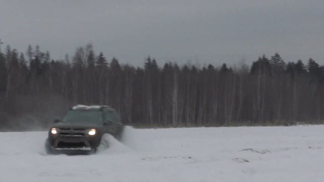 Renault Duster - воскресный выгул дастеров, пусть порезвяться! смотреть онлайн