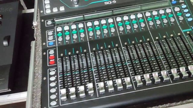 comand wing y Allen heath sq5 смотреть онлайн
