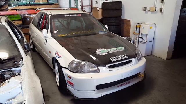 Honda Civic Type-R Right Hand Drive смотреть онлайн