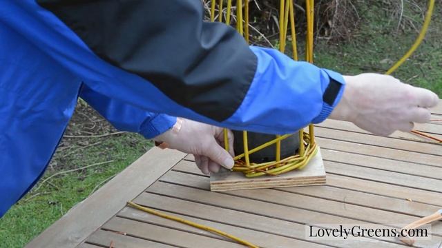 How to Weave a Willow Basket -- part 2 смотреть онлайн