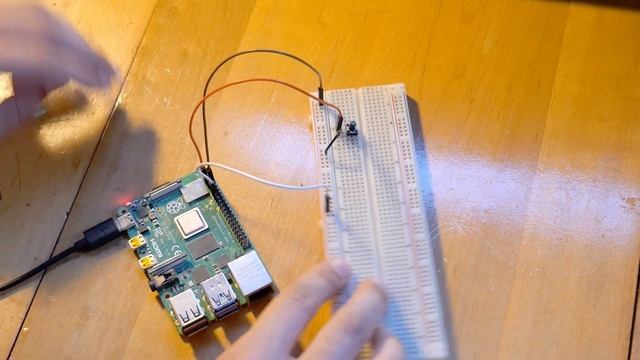 Control you Raspberry Pi with a BUTTON смотреть онлайн