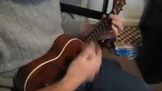 Ukelele Cover David Bowie смотреть онлайн