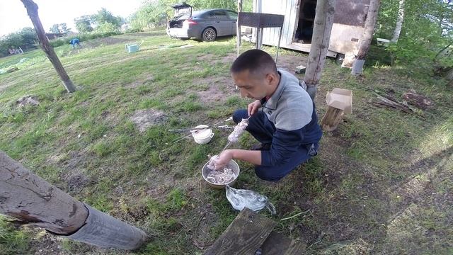 Дела деревенские. Жарим шашлык. смотреть онлайн