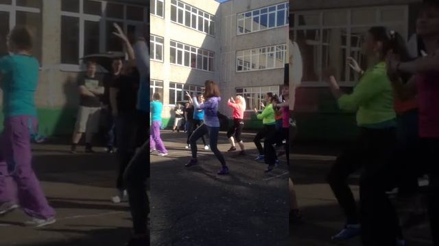 День 115 кв. 29.05.2013. Zumba(R) Люберцы. смотреть онлайн