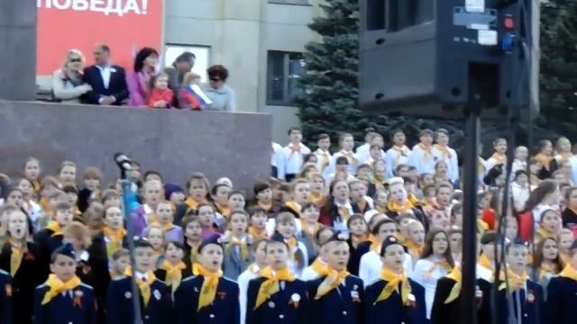 1000 вокалистов на День Победы в Ставрополе 2015 смотреть онлайн