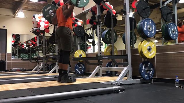 Celebrity Trainer Travis Sample Early Morning Workout смотреть онлайн