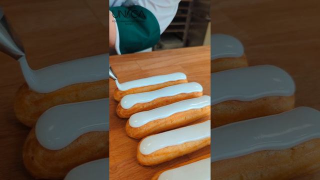 Эклеры с помадкой