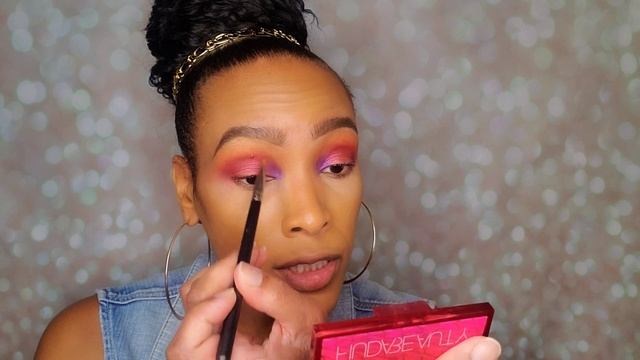 Huda Beauty| Wild Obsessions Chameleon Palette смотреть онлайн