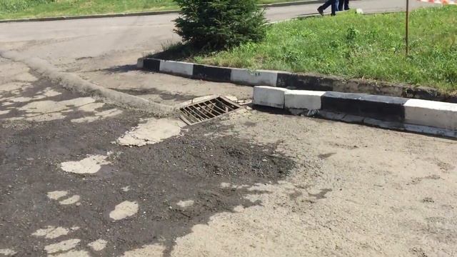 Положили асфальт - город Красноярск, Ветлужанка, Гусарова 3, 5 - часть 14, дата съёмки 02.07.2019 смотреть онлайн