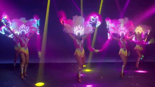 FireAngels - световое неоновое шоу в Москве - бразильское шоу