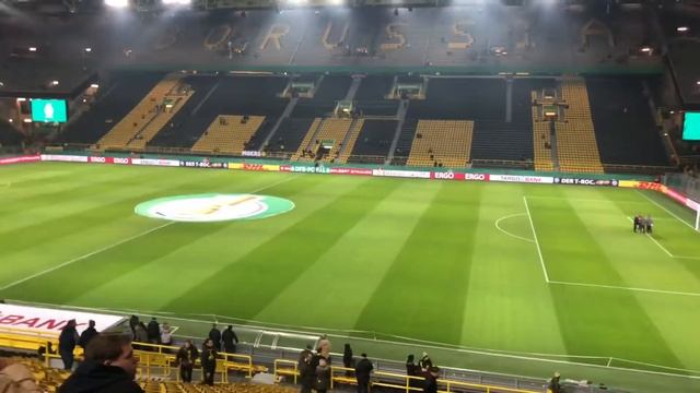 Dortmund City ?Самый дешевый город Германии • Room Tour Airbnb • Borussia Dortmund Football смотреть онлайн