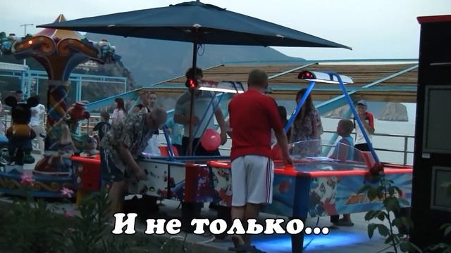 Крым. Набережная Гурзуфа. Сезон 2011