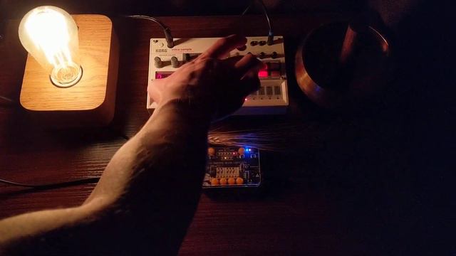 Mountains of Bergamo - Volca Sample / Gecho Loopsynth / Zoom MS-70 CDR смотреть онлайн