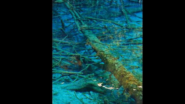 九寨溝秋色 Beauty of China's Jiuzhaigou Park смотреть онлайн