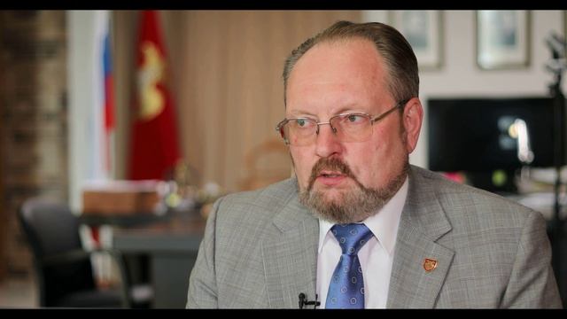 Начальник Главгосэкспертизы России Игорь Манылов об экспертном сопровождении проектов смотреть онлайн