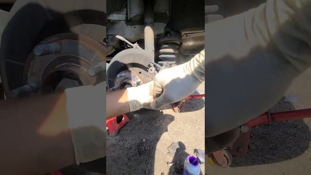 2015 Ford Escape Cómo cambiar discos y balatas de atrás смотреть онлайн