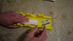 Как быстро, легко и просто сделать внешний угол потолочного плинтуса (молдинга)