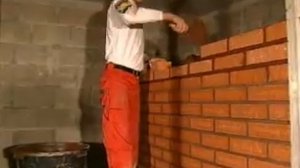 Как правильно класть кирпич конечно же кирпич без прутков