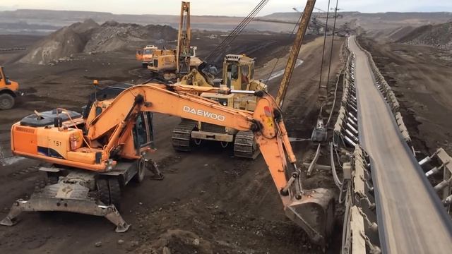 Daewoo Excavator смотреть онлайн