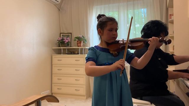 Дац Анна( 2 класс, 7 лет) смотреть онлайн