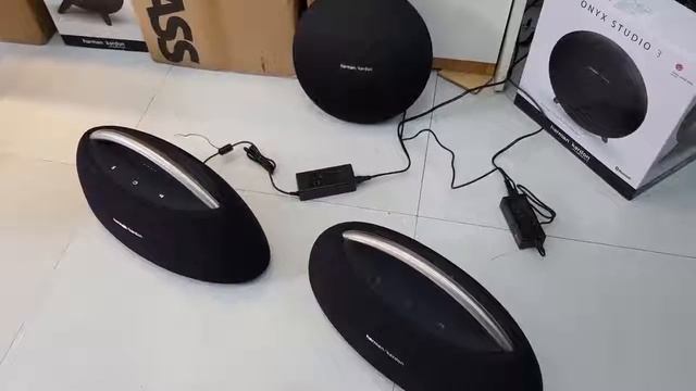 So sánh loa harman kardon onyx studio 3 & harman kardon go play смотреть онлайн