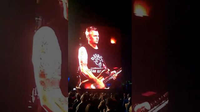 Mike McCready serenades Steve Gleason with Pearl Jam Yellow Ledbetter at Voodoo Fest 11/1/13 смотреть онлайн