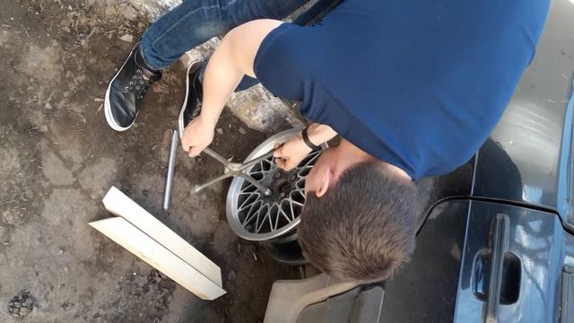 Установка OZ MSW 4*100 на ступицу 98 смотреть онлайн