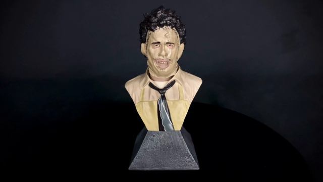 Trick Or Treat Studios: Texas Chainsaw Massacre Leatherface Mini Bust Review смотреть онлайн