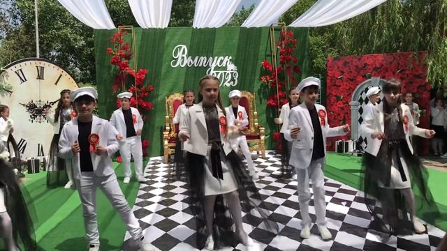 Танец «Хулиган» смотреть онлайн