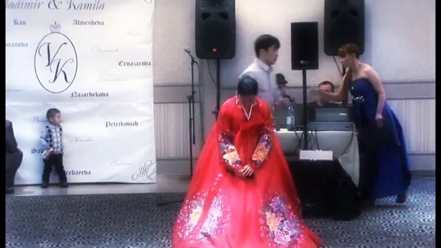 Ведущая Таня Ли. Казахско-корейская свадьба. смотреть онлайн