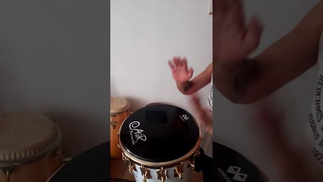 Groove de Timbal Bahiano - Timbau смотреть онлайн