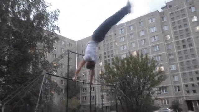 Первые попытки поворота на 360 в стойке смотреть онлайн