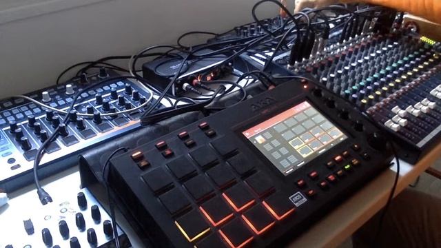 MPC Live & Microbrute Techno Jam