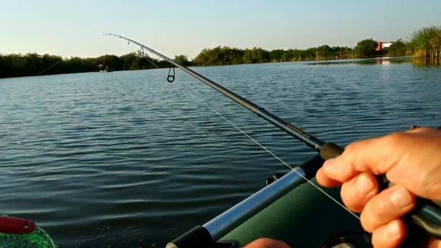 РЫБАЛКА НА СПИННИНГ / Ловля ЩУКИ на Блесну. смотреть онлайн