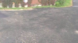 Повторная проливка битумной эмульсией асфальтовой крошки, уложенной асфальтоукладчиком